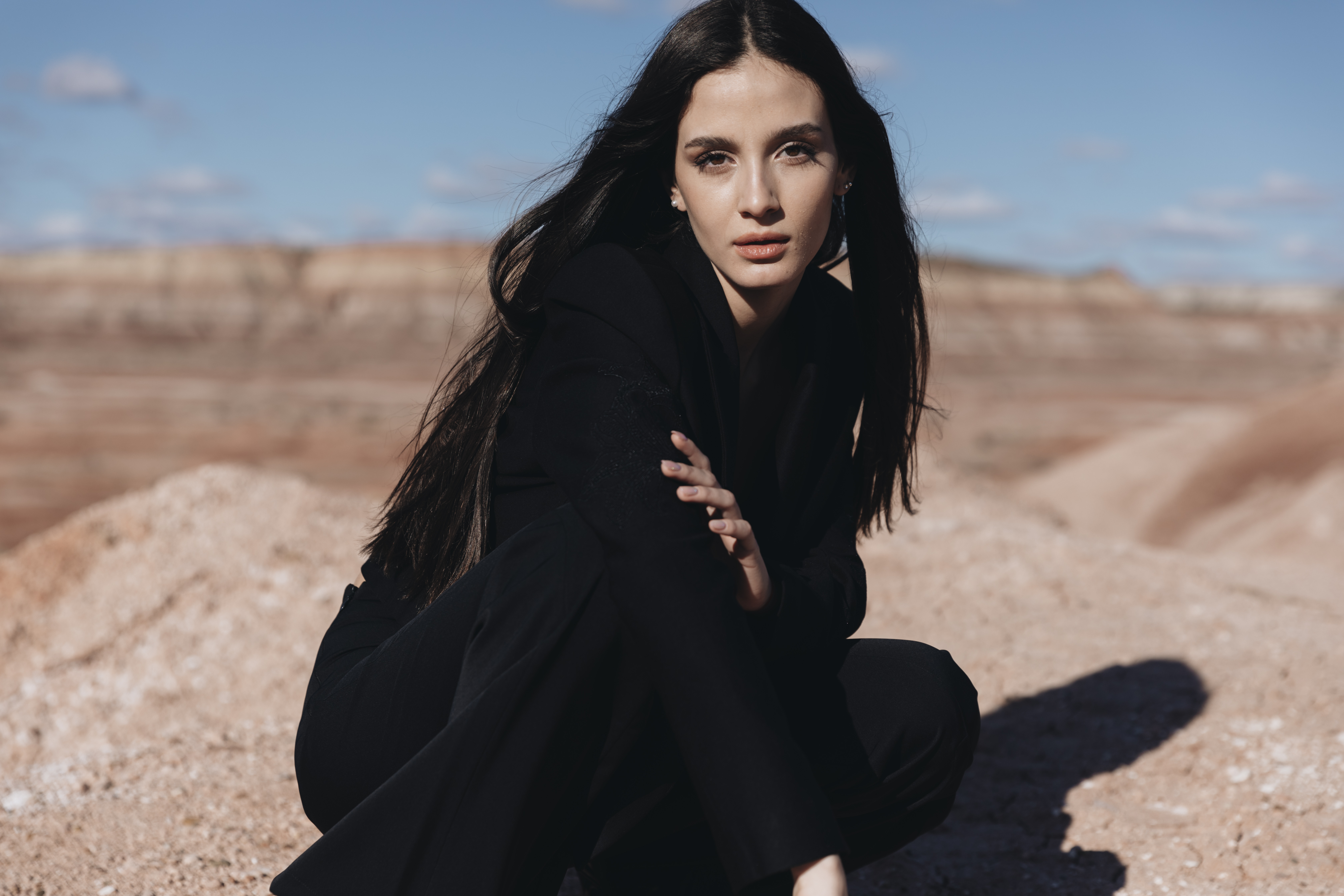 Victoria Soto - Desert black outfit